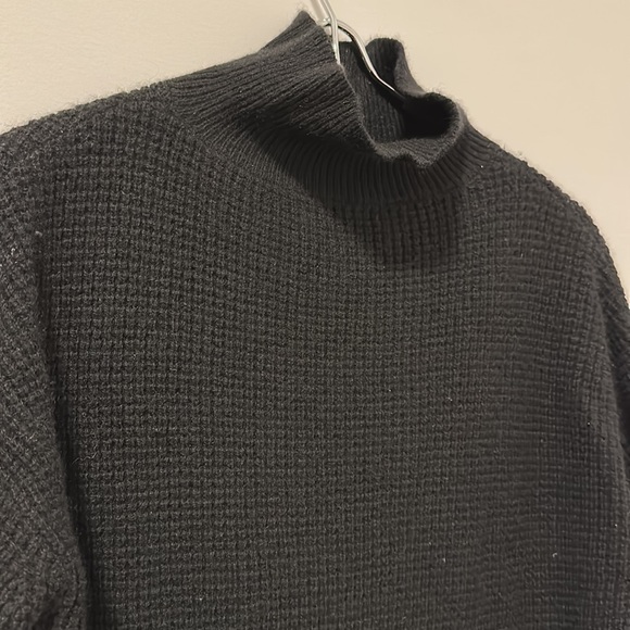 EVERLANE Waffle Cashmere Turtleneck Sweater XXS - Picture 2 of 6